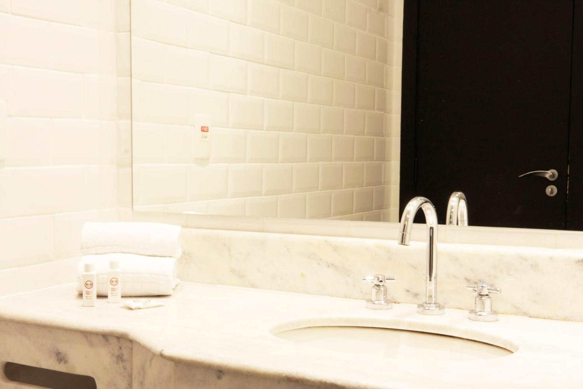 B&B Hotel Sao Jose Dos Campos Room photo